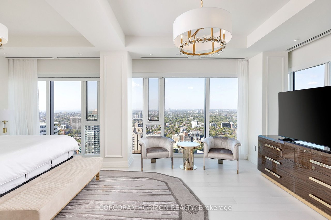 CROWN JEWEL OF YORKVILLE