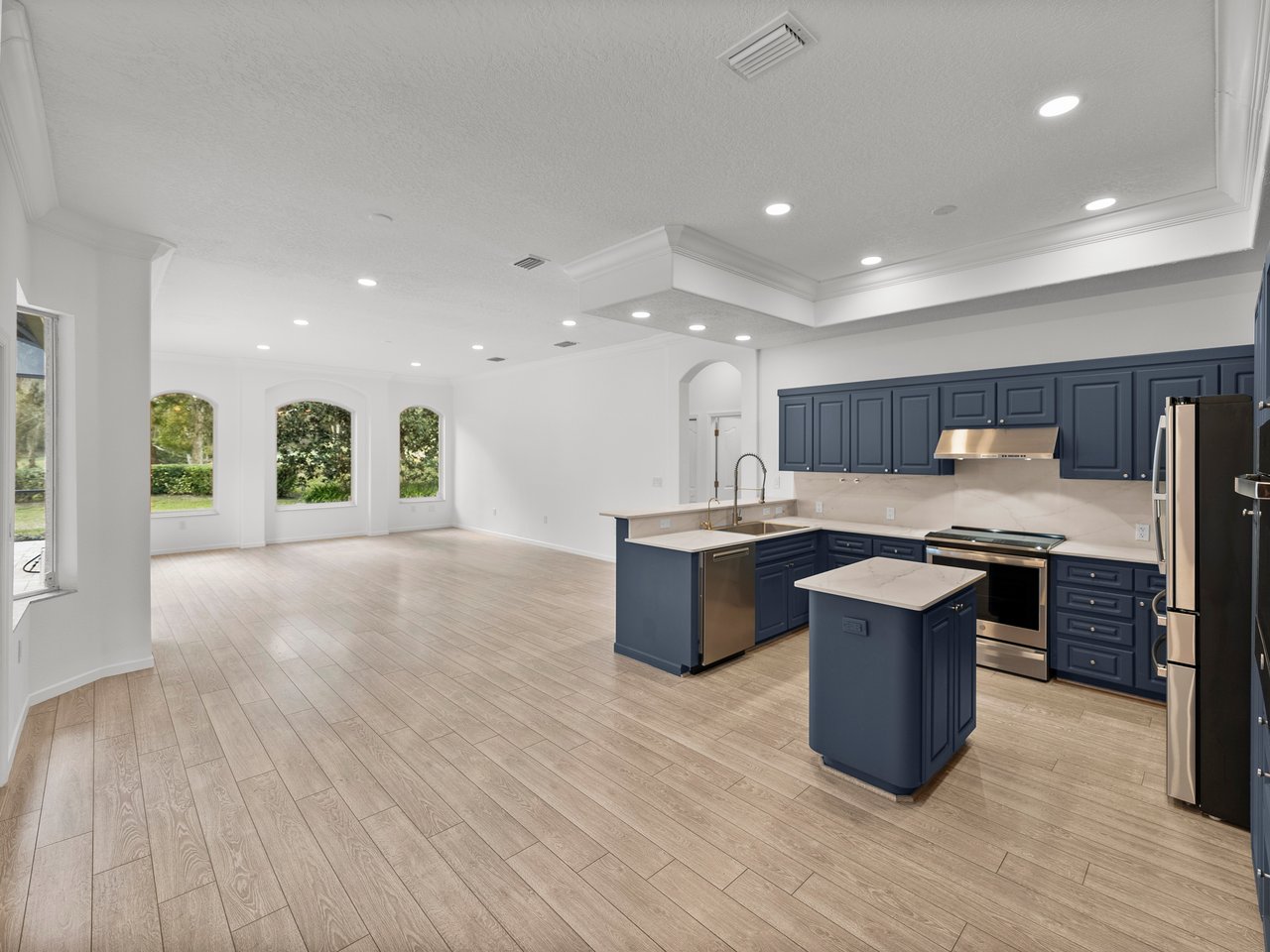 12632 OAK HOLLOW CT