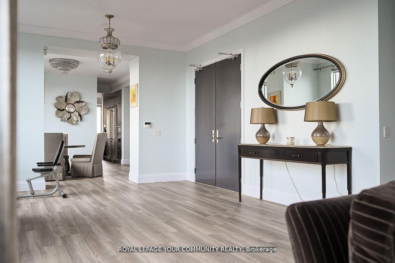 PREMIUM YORKVILLE LIVING
