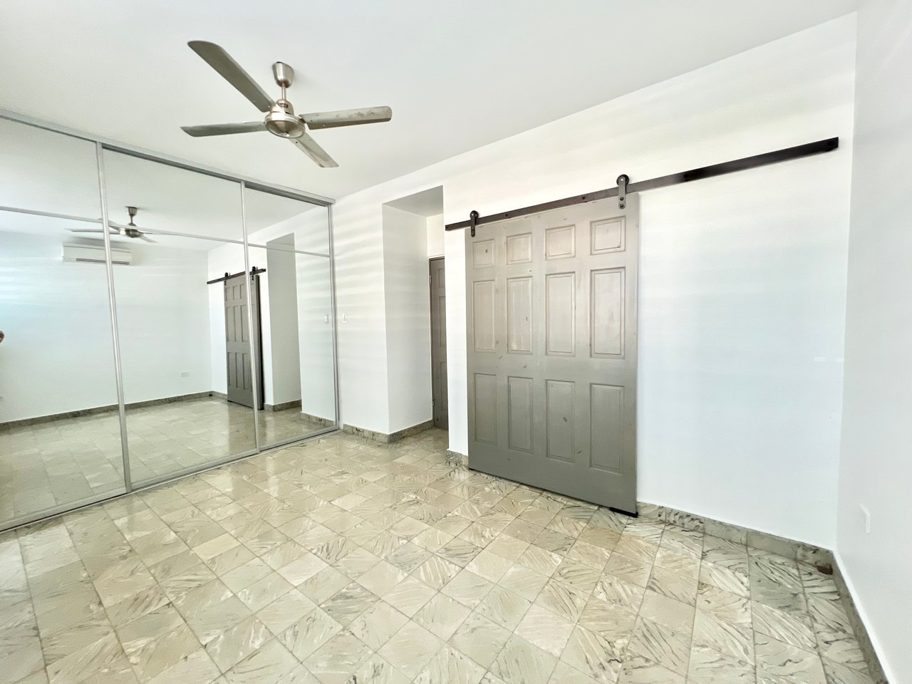 Cond. Nilsa | Miramar, San Juan