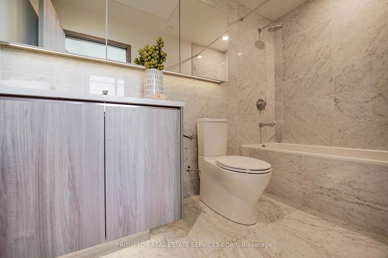 SEASONS CONDOS PENTHOUSE 