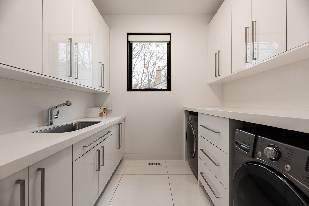 Modern & Contemporary Masterpiece