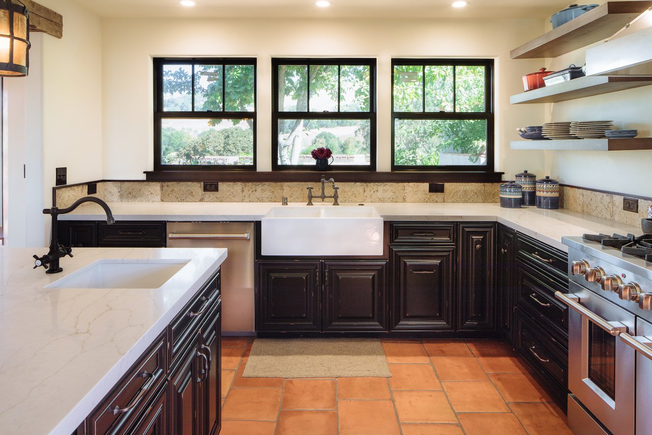 511 Sonoma Mountain Rd