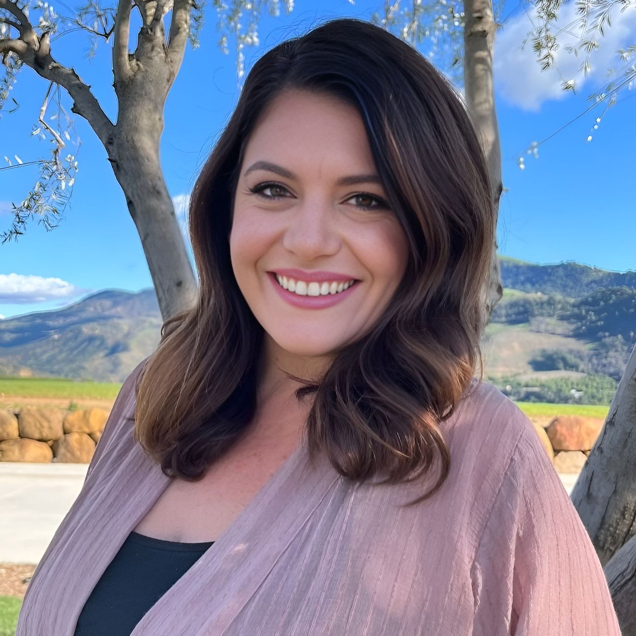 Valerie Fasulo Ojai, CA Real Estate Agent Headshot