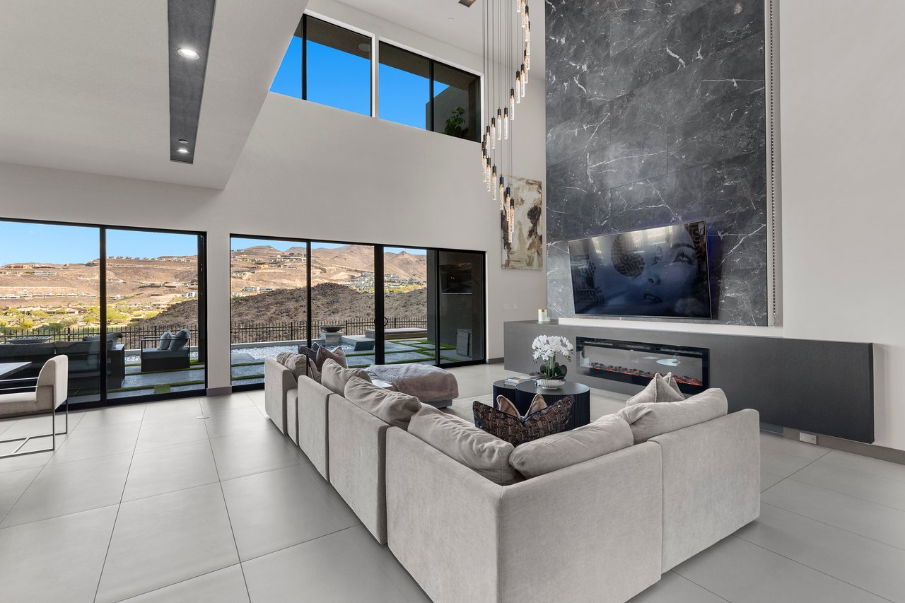 1463 Solitude Ridge Dr