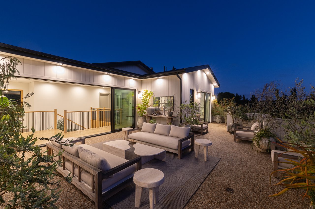 455 N Bundy Dr, Brentwood