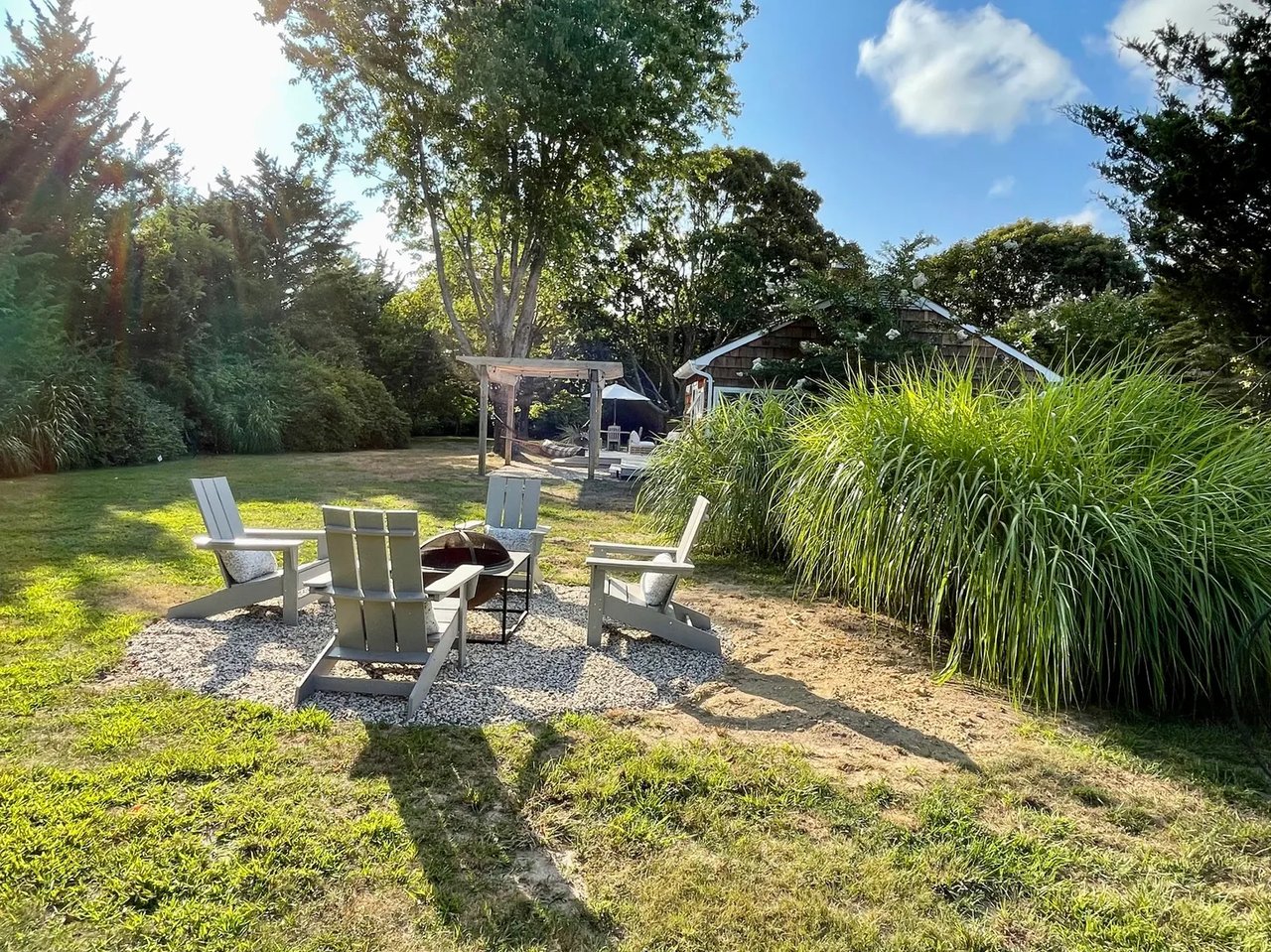 7 White Birch Rd