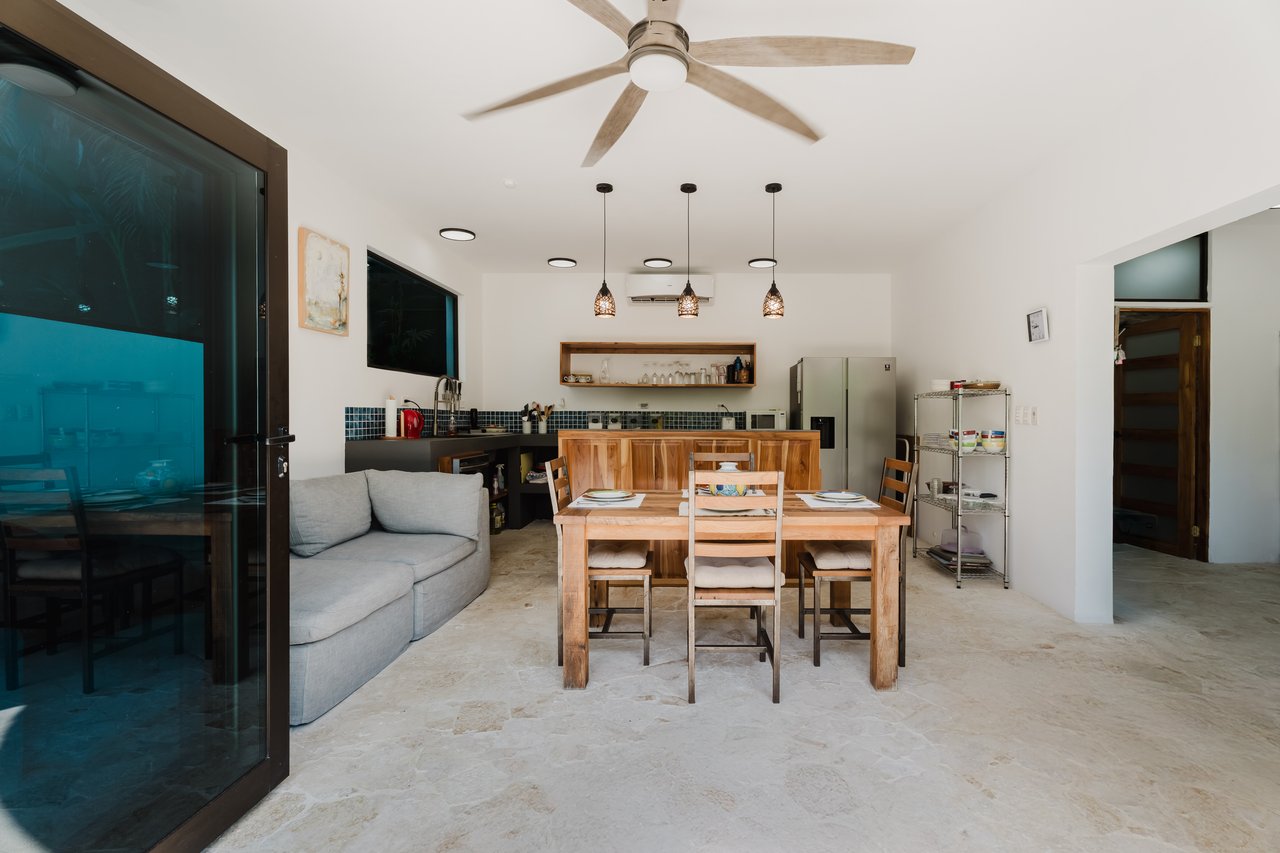 Casa Iguana - Fully Renovated Home Minutes from Marina Pez Vela 