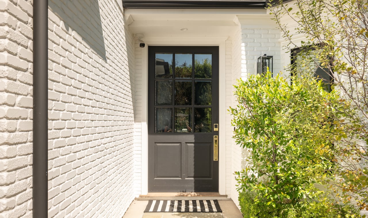 10439 Valley Spring Ln, Toluca Lake