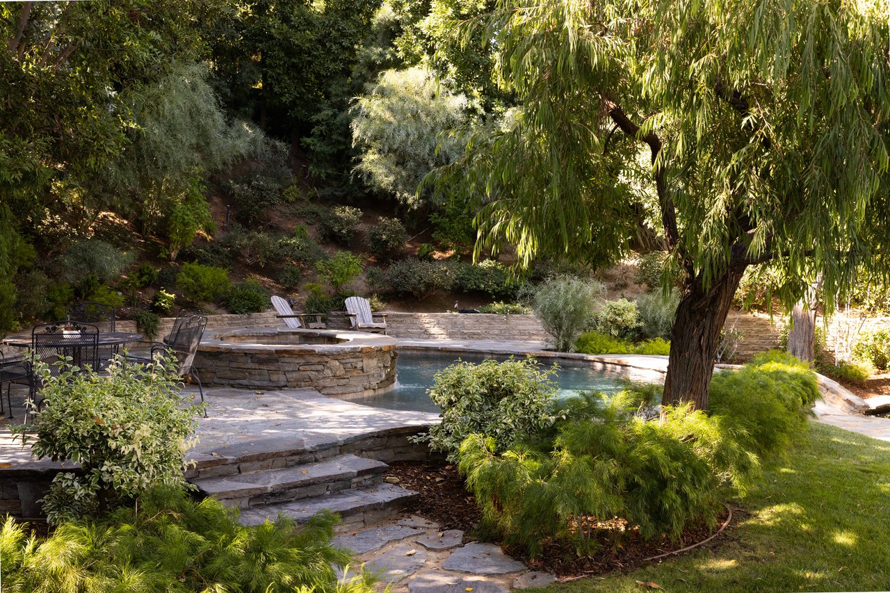 2423 Nottingham Avenue