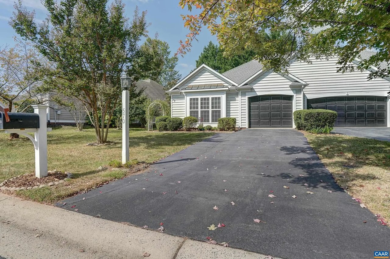 570 Pebble Hill Ct