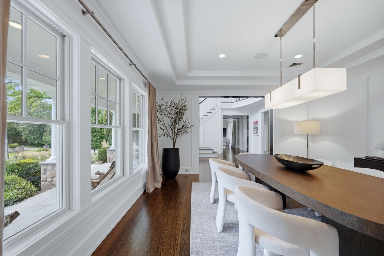 221 Churchill Rd