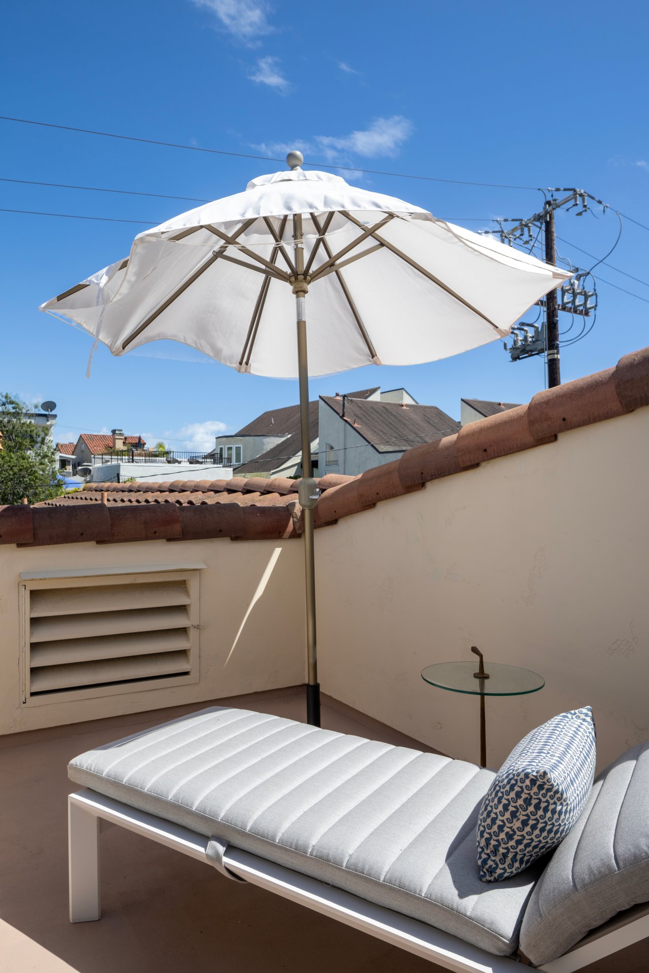 Furnished Lease in The Village