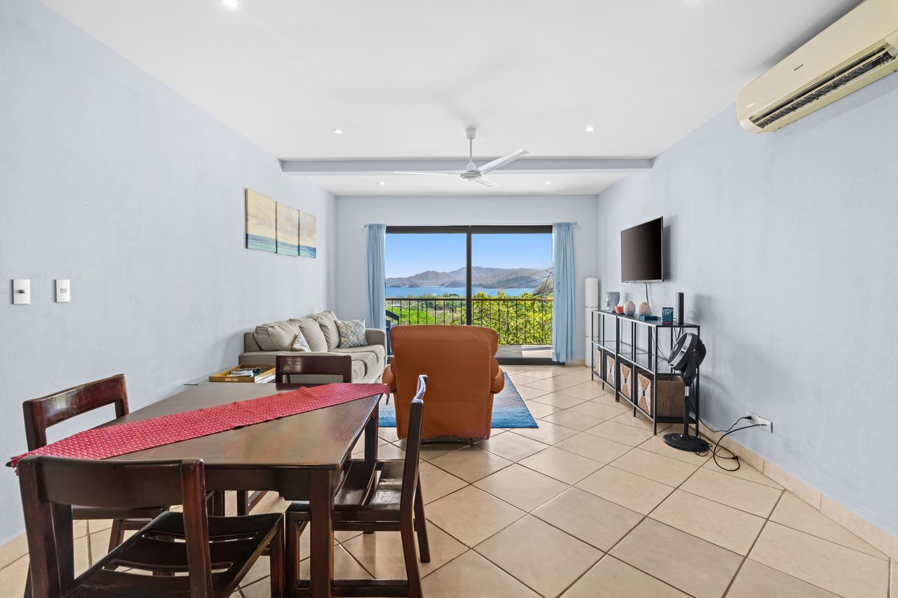 Casa Omega | Ocean View Apartment Complex in Altos de Flamingo