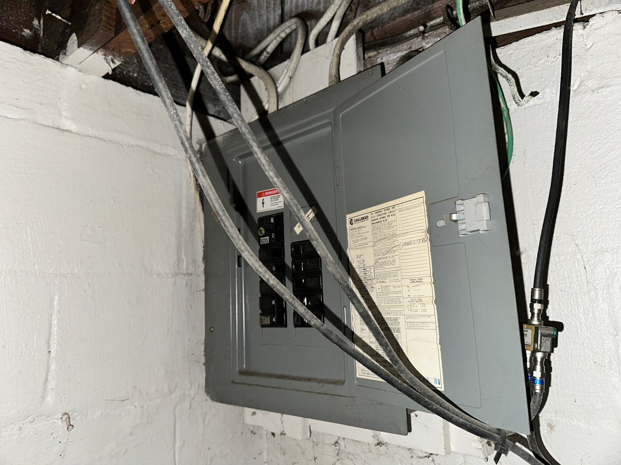 16592 Saint Marys St