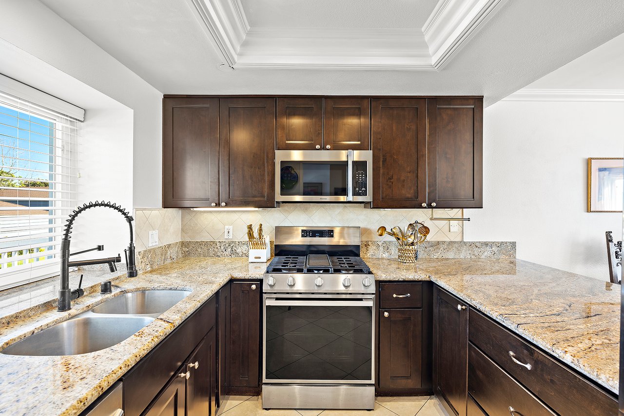 2127 Avenida Espada 210