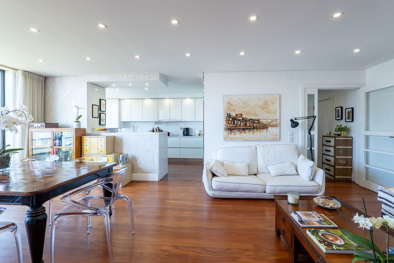 3-bedroom Sea View Duplex in Leça da Palmeira – Elegance, Space & Unmatched Location