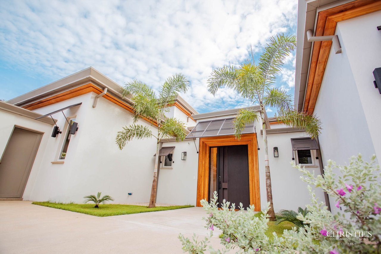 Casa Perla Oceanfront