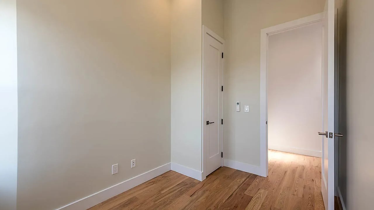 50 Starr St 3L
