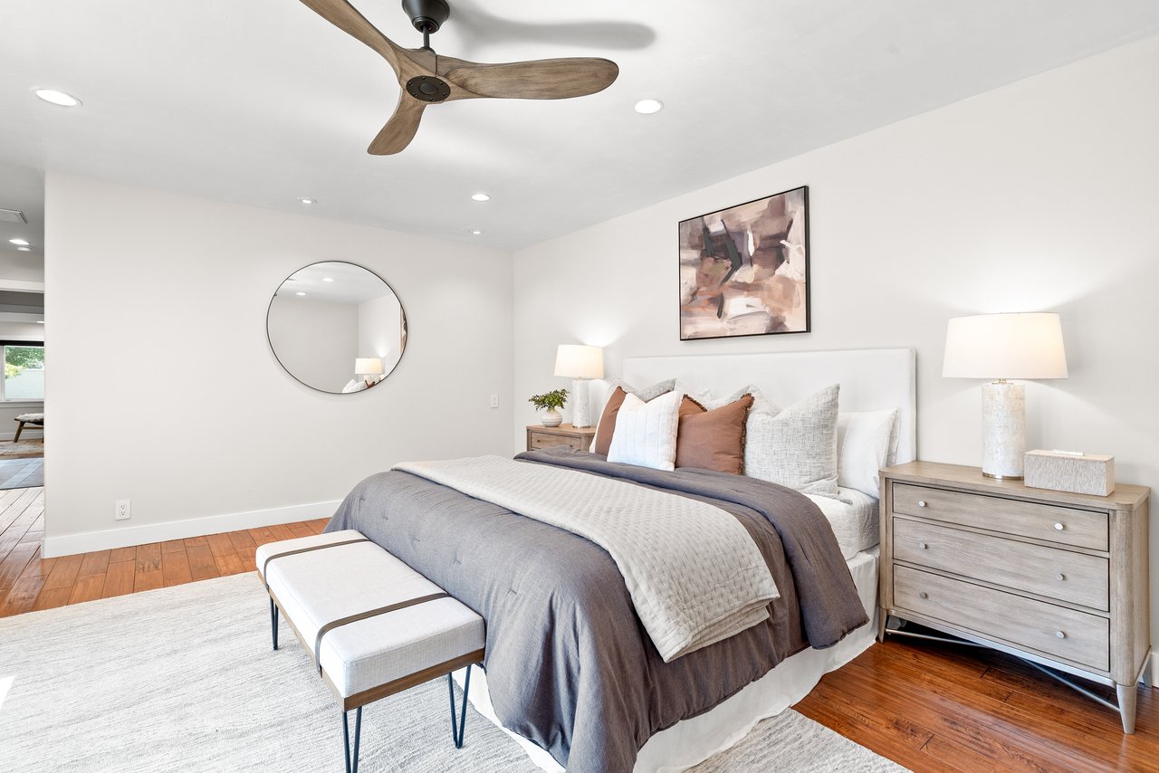 247 Marchmont Dr