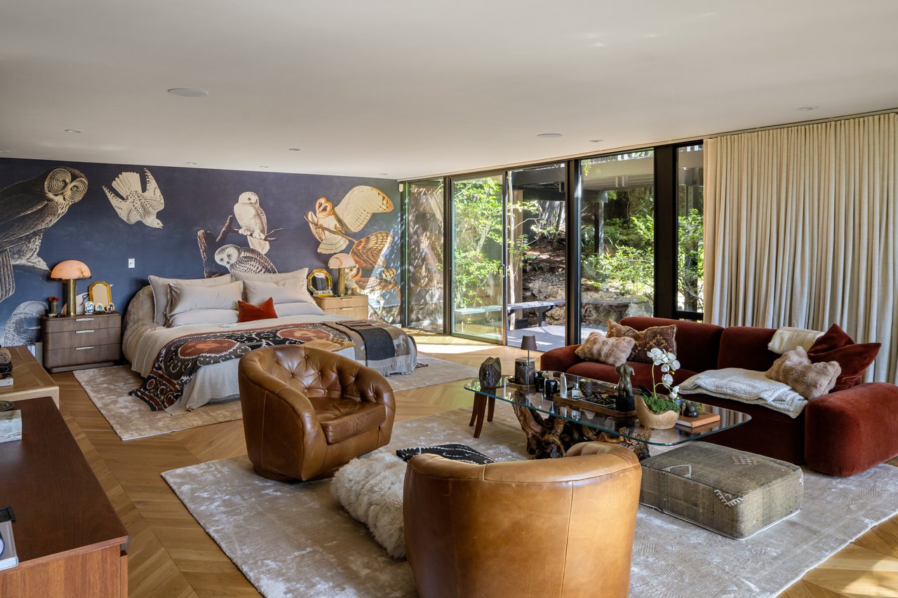 900 Napoli Dr