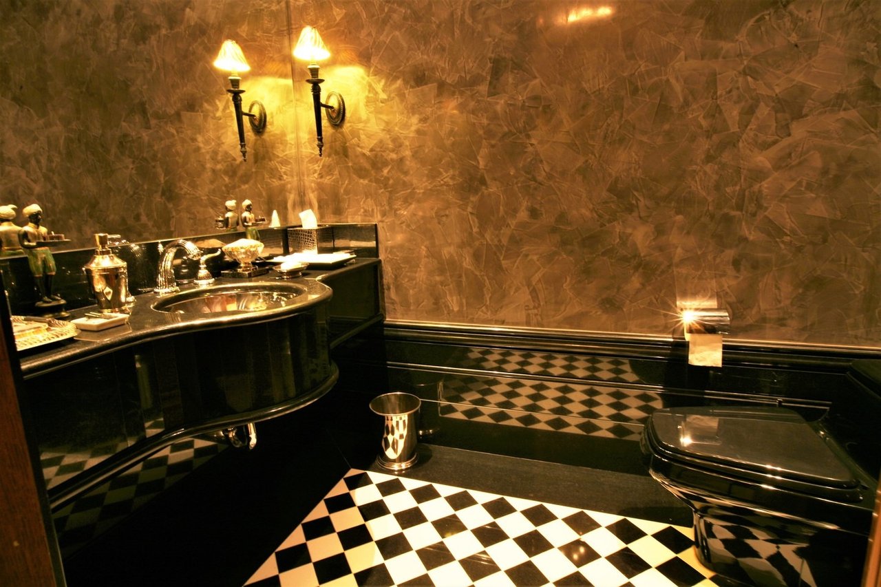 Special Luxury Condo with Sea Views in Athens