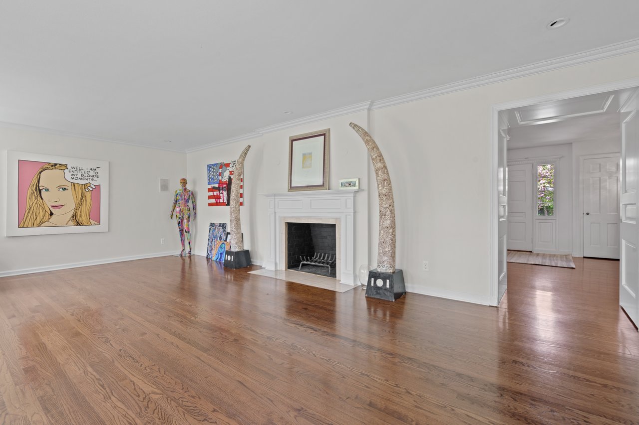 345 Woodridge Road