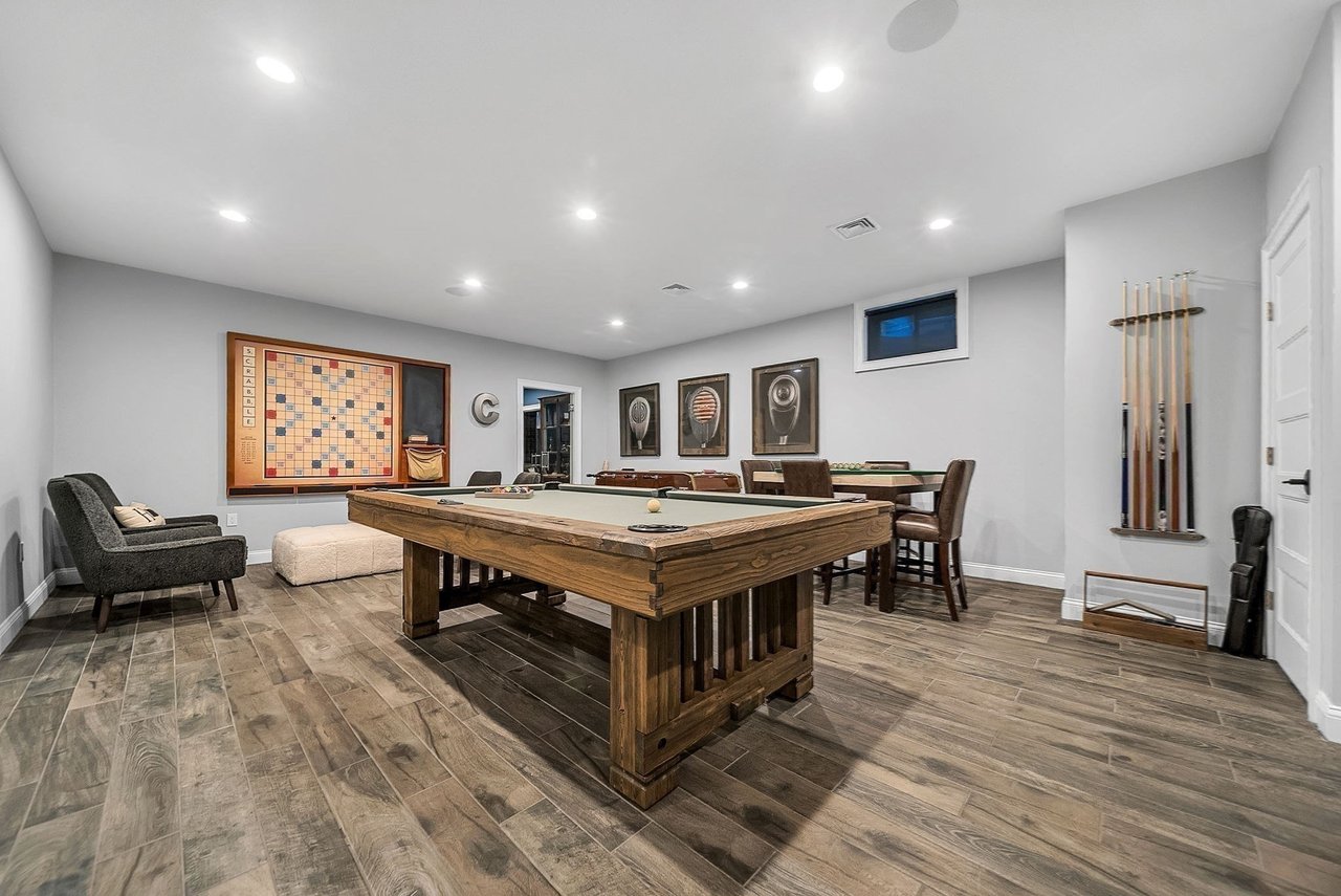 48 Country Club Road