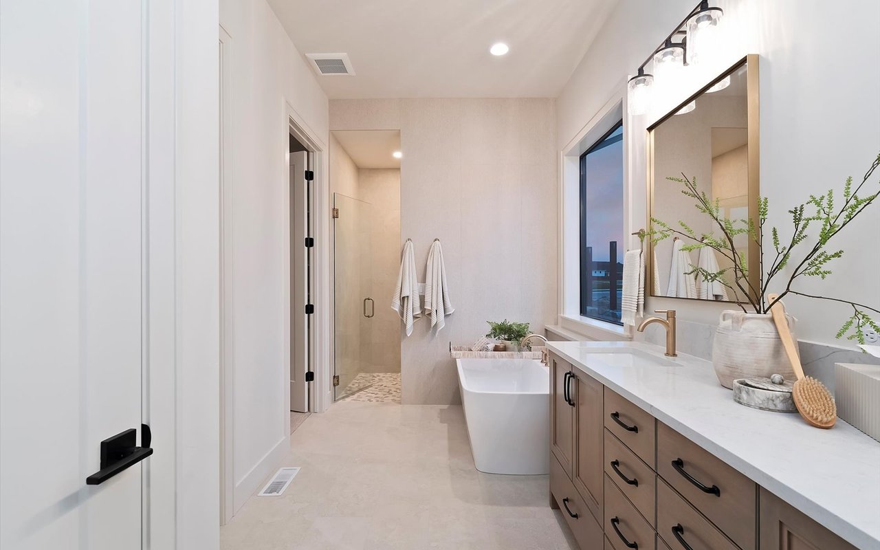 Modern Prairie Style Home in Serene Star, Idaho