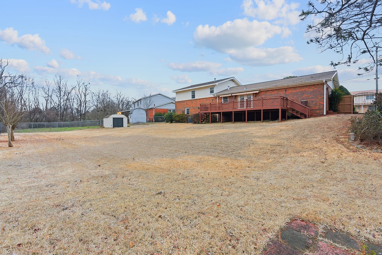 Well-Maintained 4BR in Prime South Huntsville Location