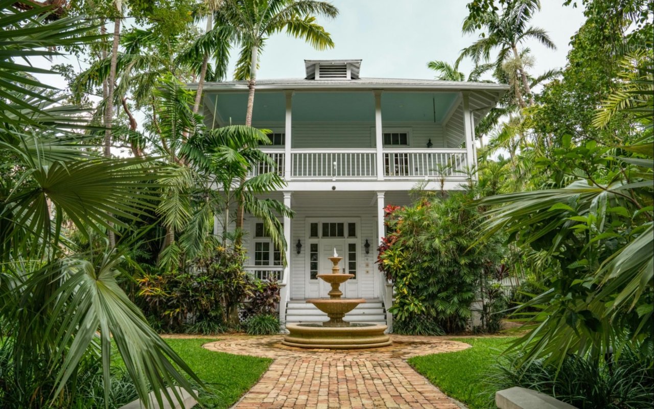 The Role of Landscaping in Boosting Your Home's Aesthetic Appeal