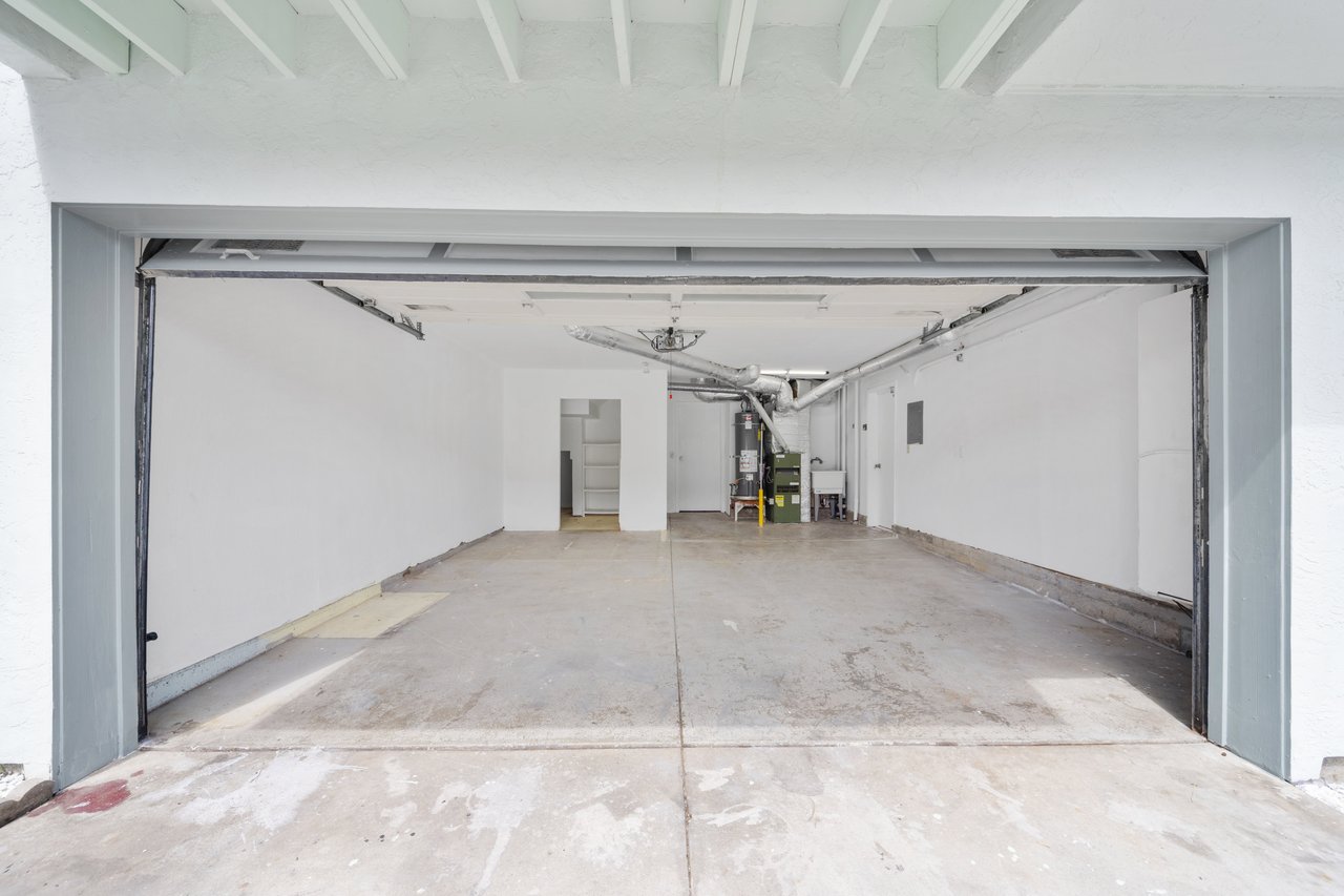338 Deanne Lane