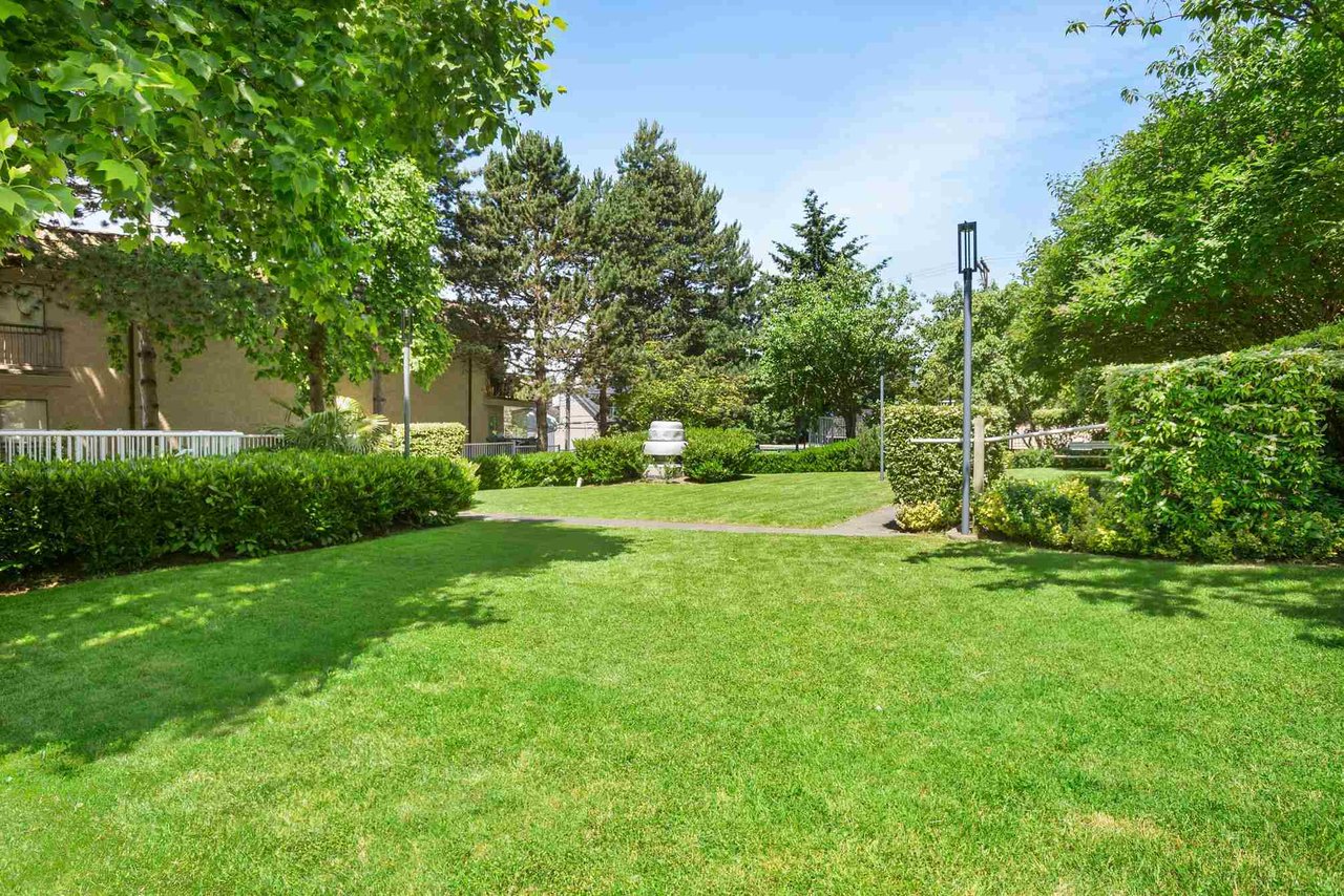 906-1833 Frances Street, Vancouver