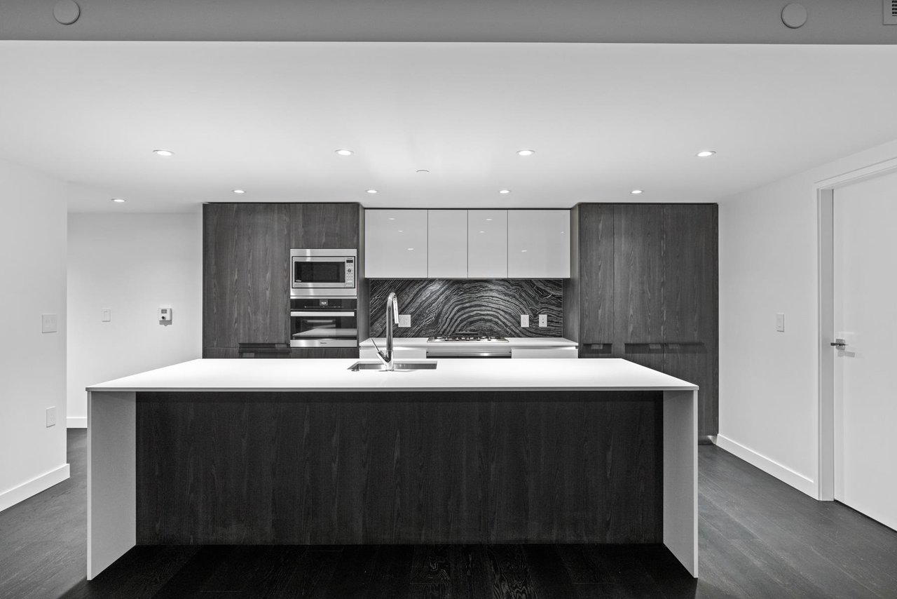 2803-1111 Richards Street, Vancouver