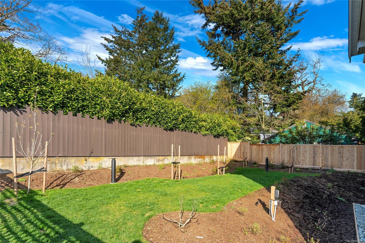302B-1224 Richardson St, Victoria