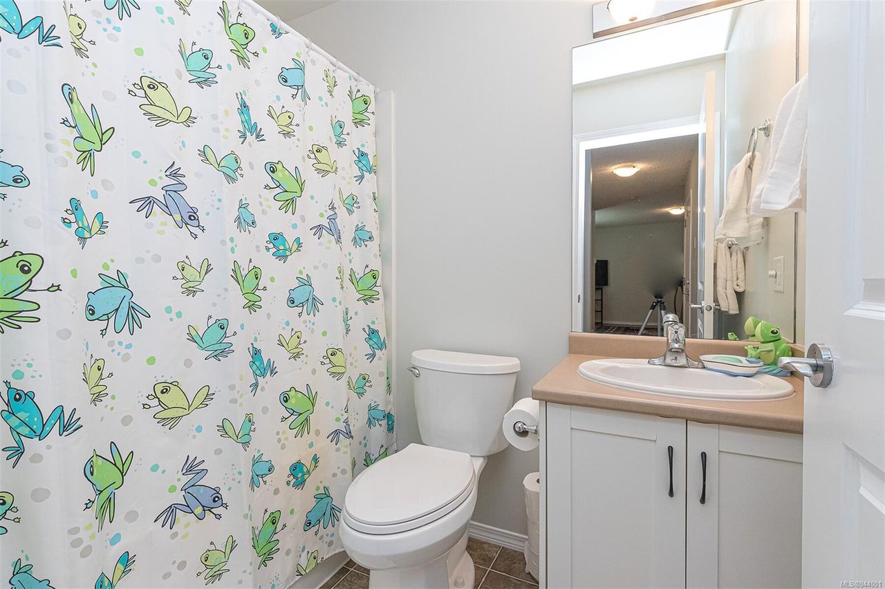 577 Kingsview Ridge