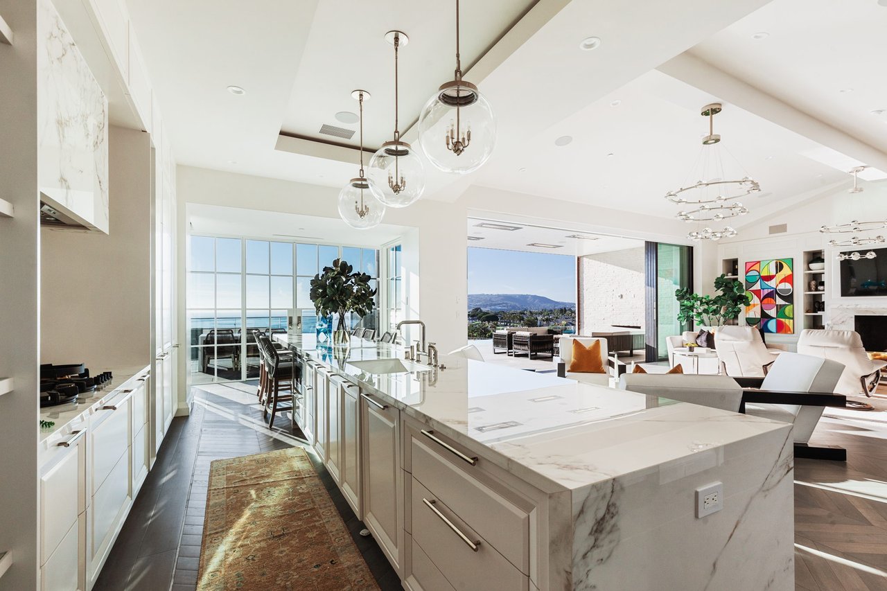 17 Coral Cove Way