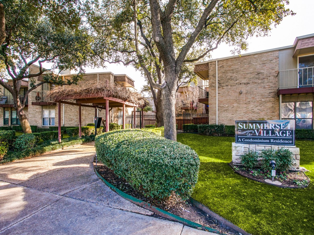 5916 Birchbrook Dr. #136