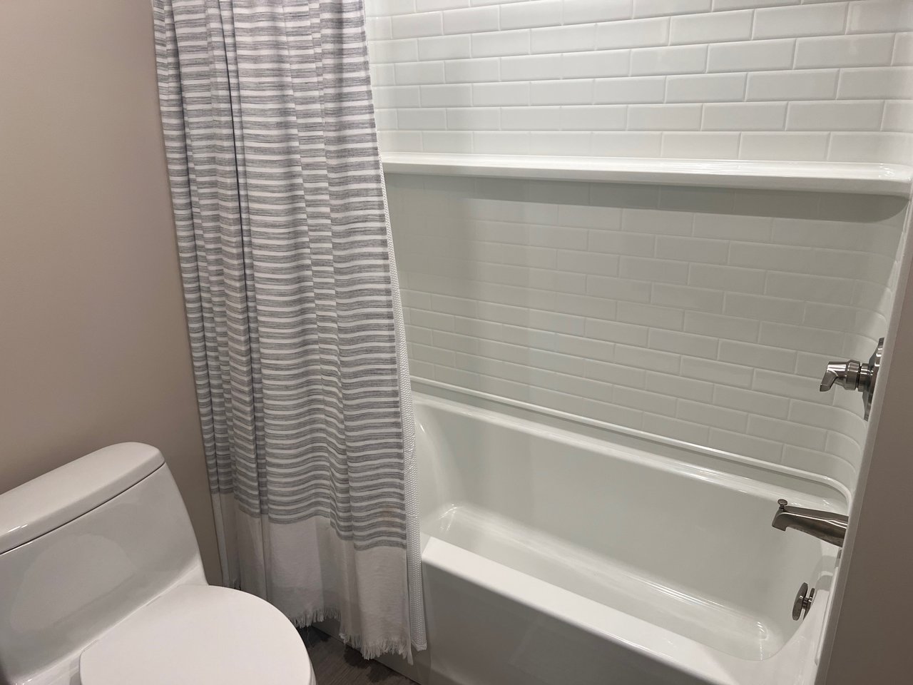 1015 Route 100 S - Lower Level Apt
