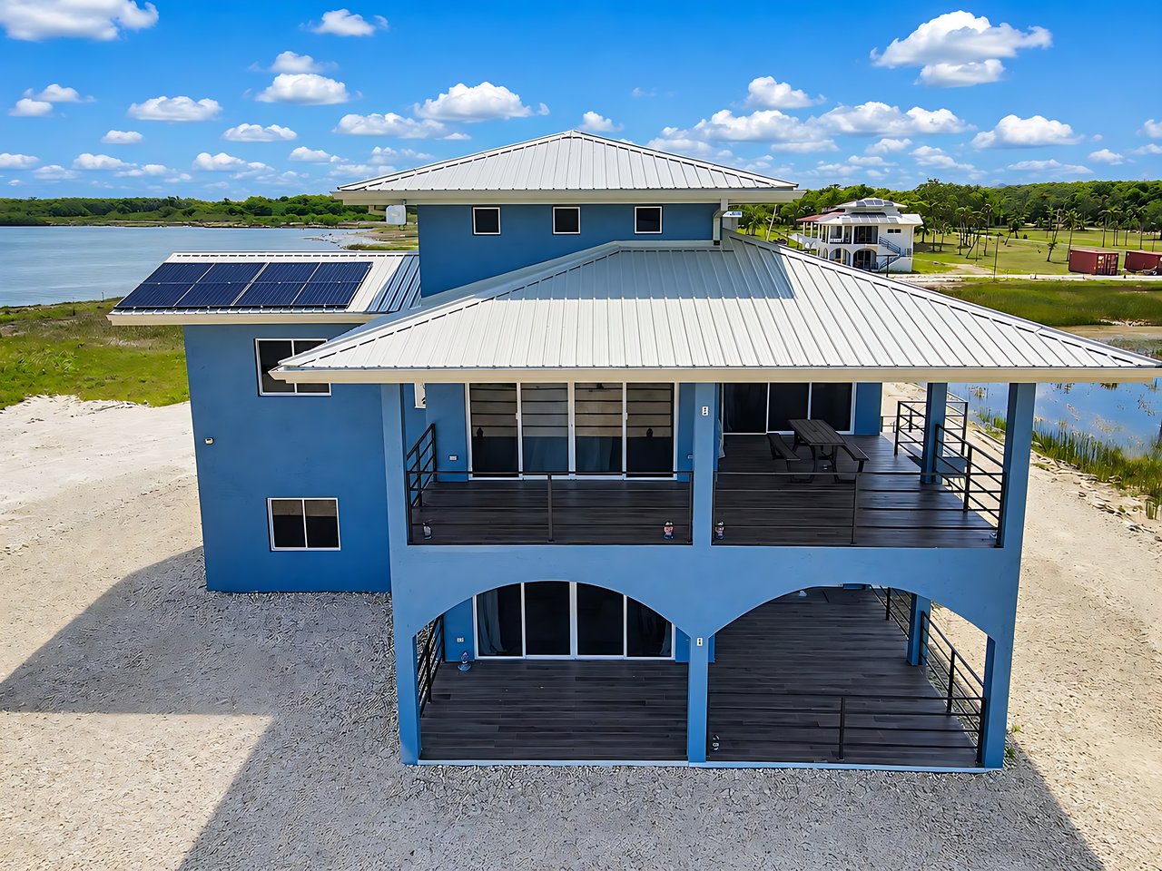4 bed, 4 bath Waterfront Villa in Cudjoe Lagoon Estate, Corozal, Northern Belize