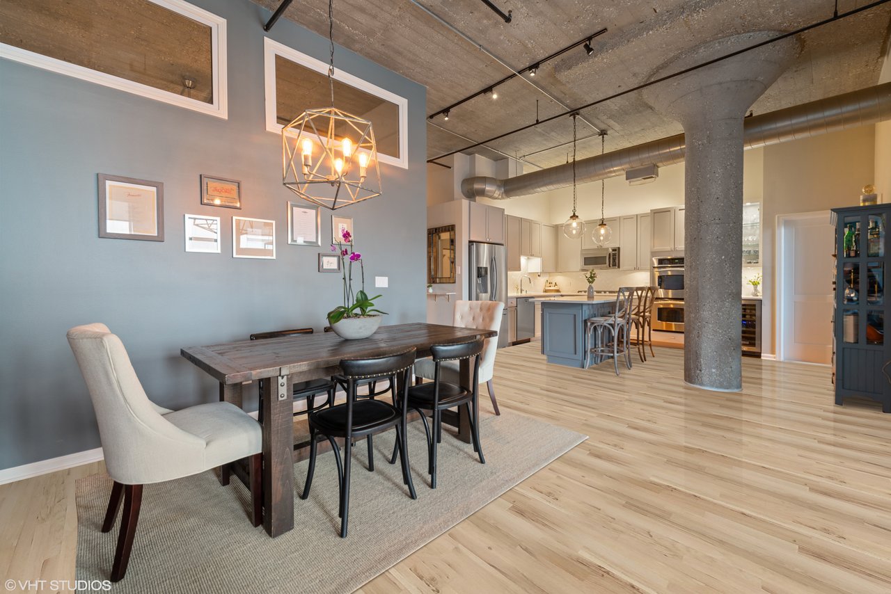  758 N Larrabee St Unit 821