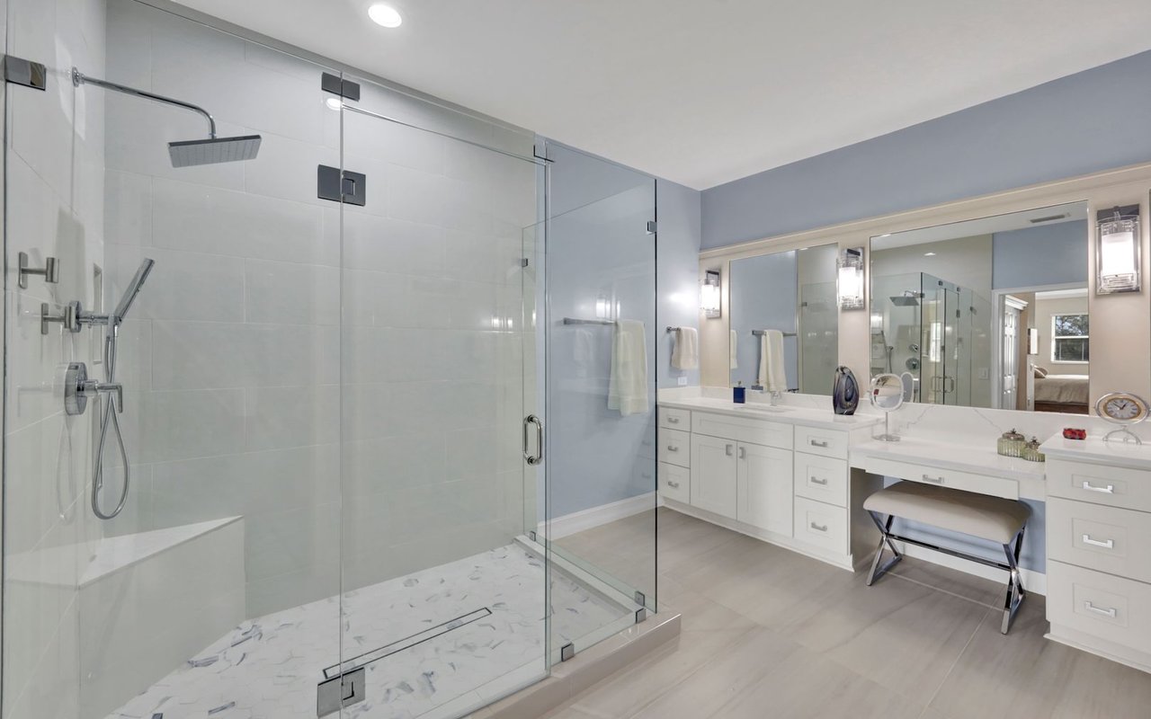 9261 Triana Ter #133