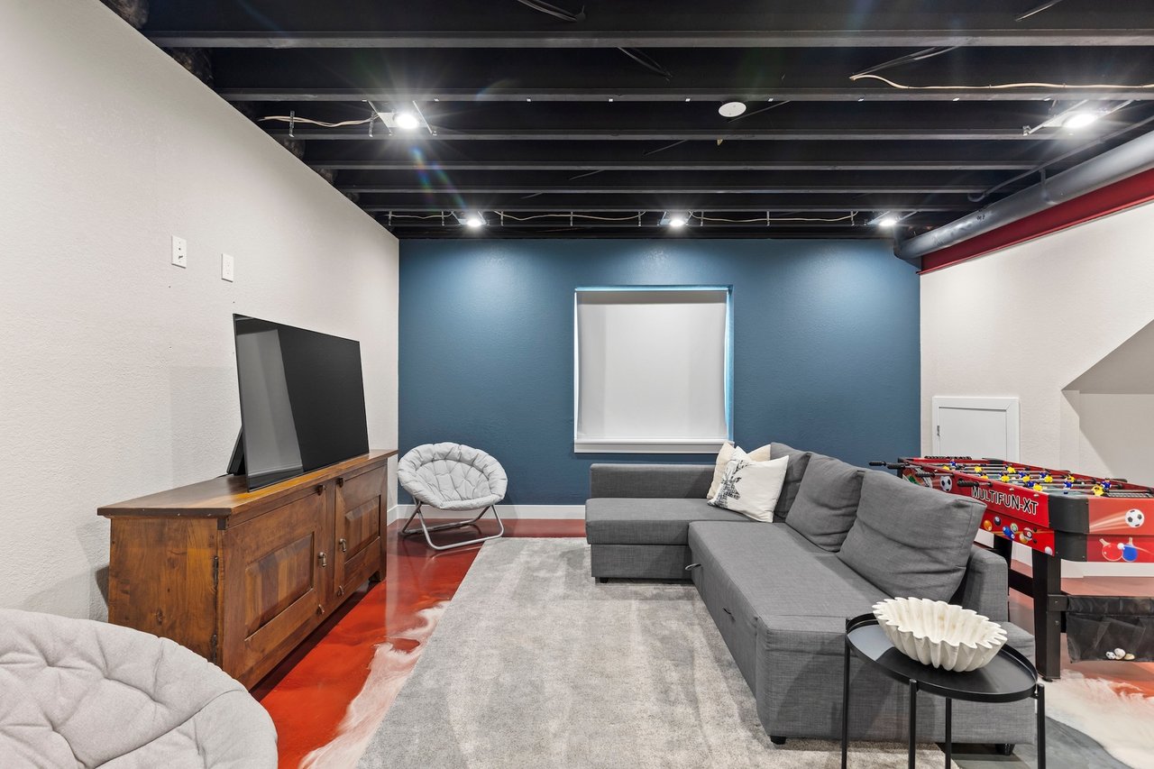 10424 Maplebrook Way