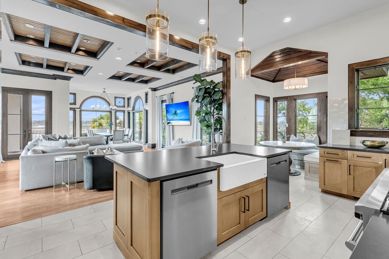 24 Seagrass Ln 