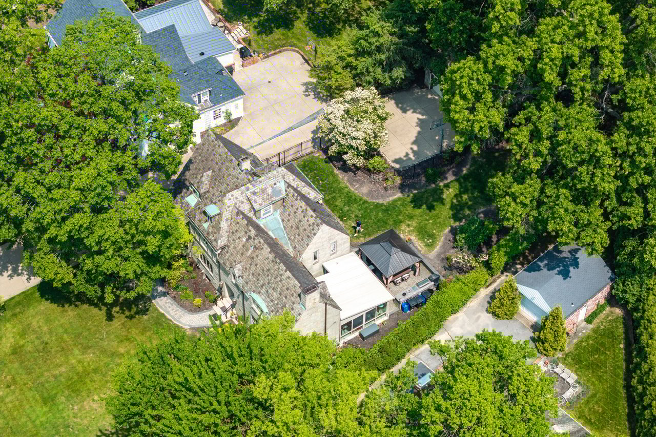 694 Valleyview Road