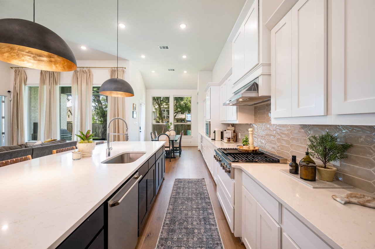 10039 Sarah Place