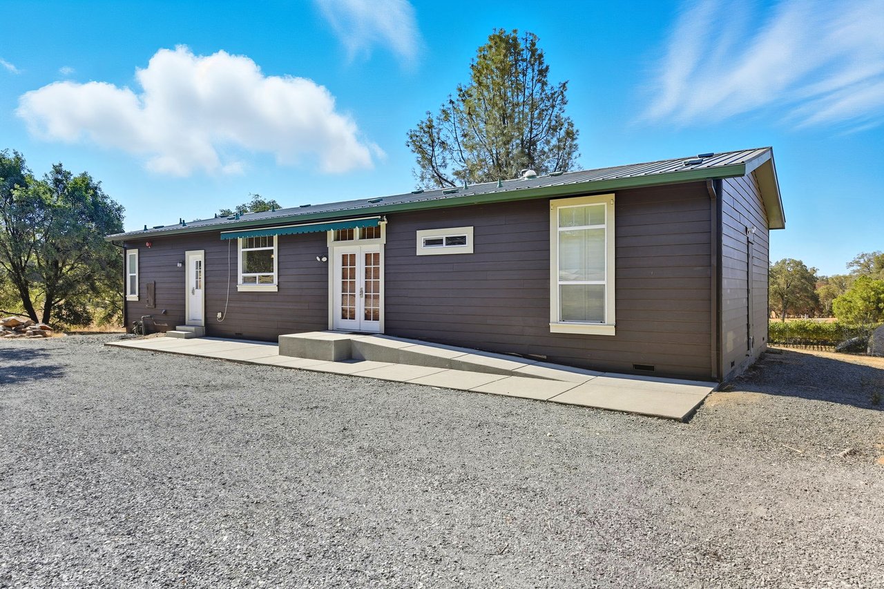 18400 Live Oak Court
