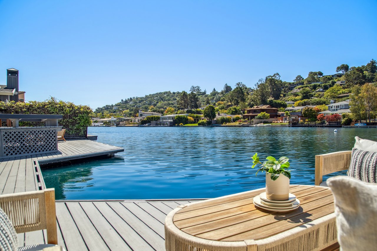 Single Level Living on the Belvedere Lagoon