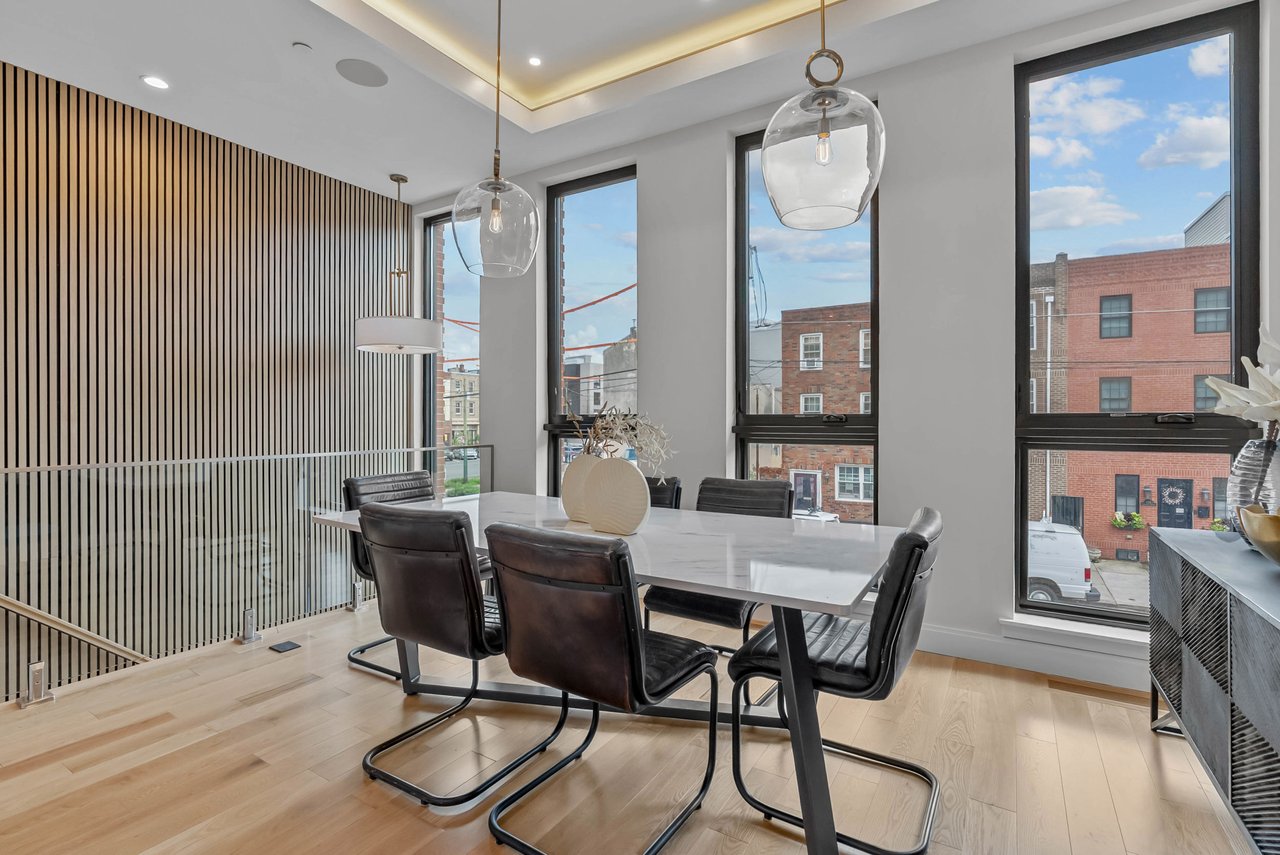 1100 Webster St #4, Philadelphia, PA 19147