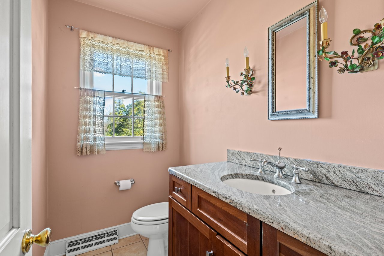 2016 Stonesthrow Road